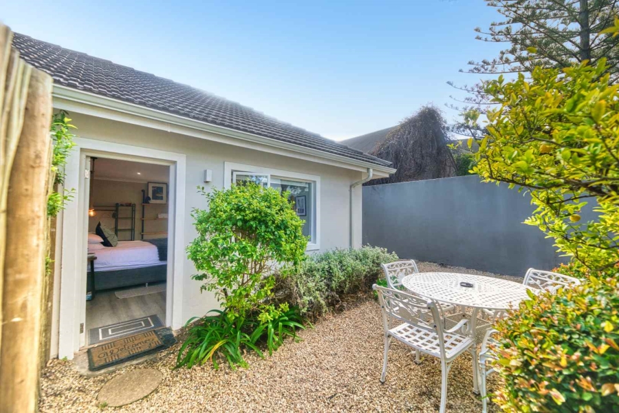 6 Bedroom Property for Sale in Northcliff Western Cape